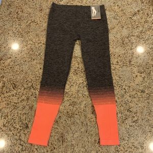 NWT - Bershka Ankle Length Legging